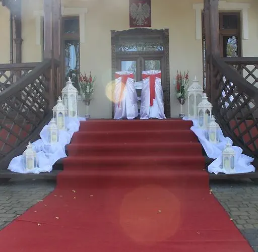 Palac Parkowy W Parnowie コウォブジェク