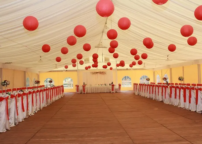 Palac Parkowy W Parnowie ベッド・アンド・ブレックファスト *