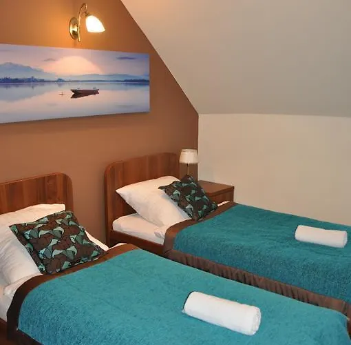 Bed & Breakfast Palac Parkowy W Parnowie *